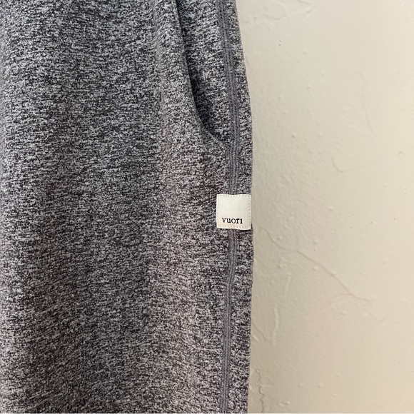 Vuori Women’s Performance Joggers. Size S. Heathered Gray - Picture 4 of 7